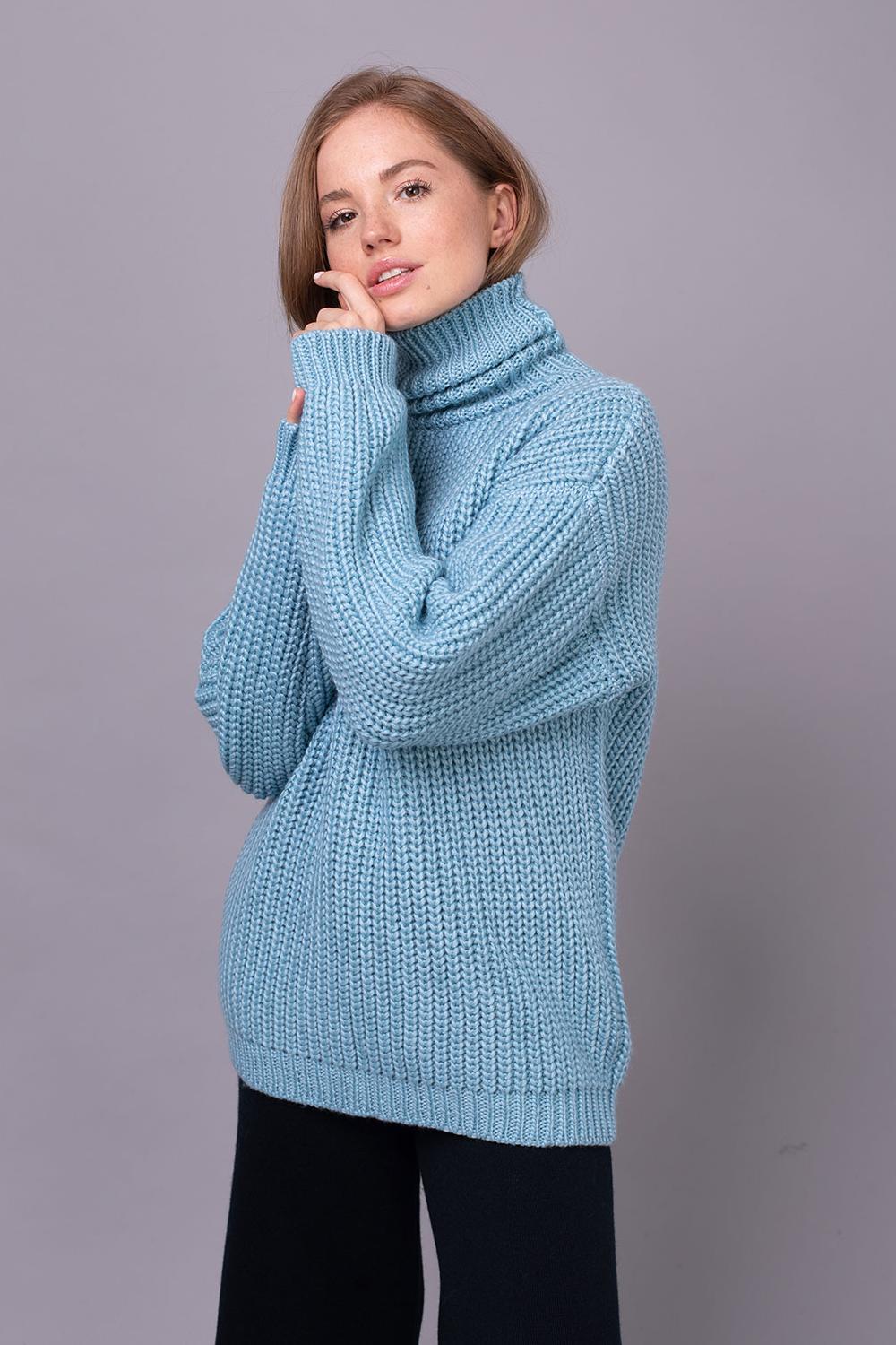 Светр об'ємної в'язки 0074