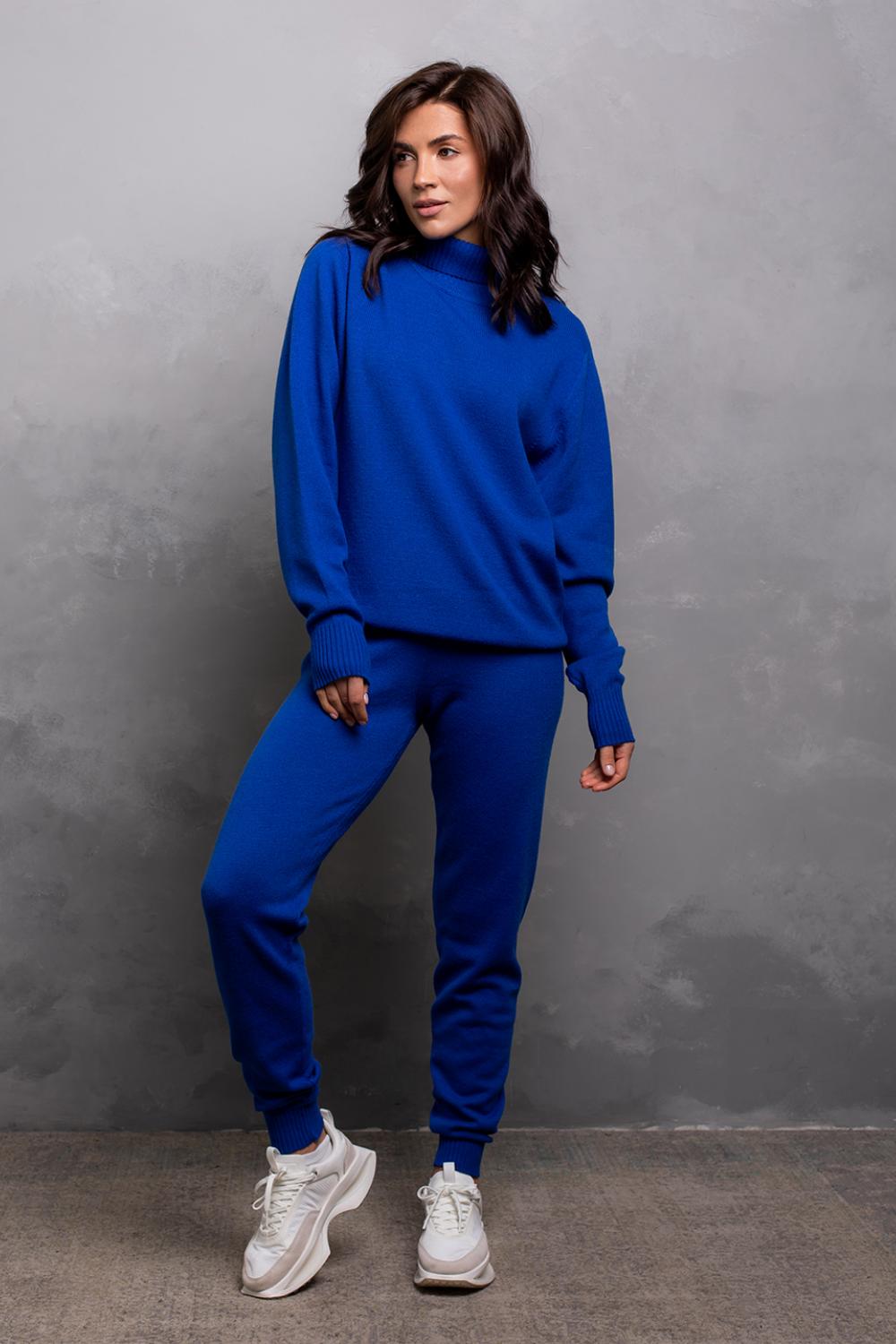 Светр з високою горловиною 0111