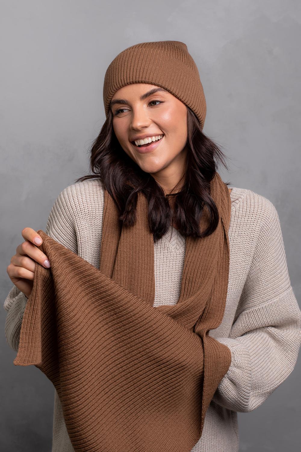 Комплект з екстра мякої мериносової вовни 0131