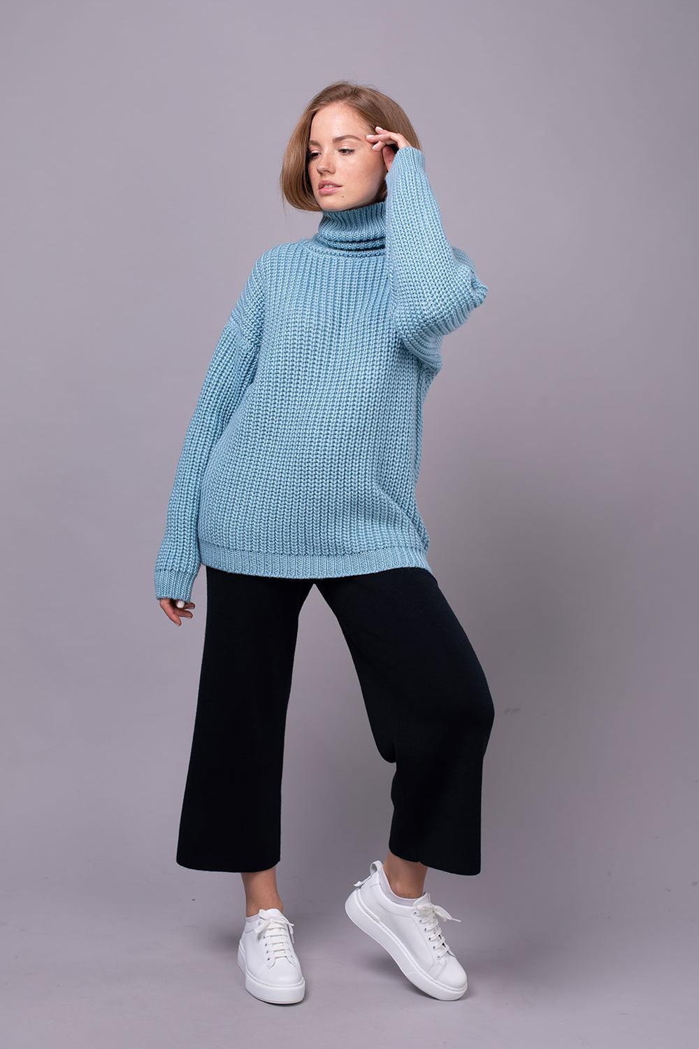 Светр об'ємної в'язки 0074